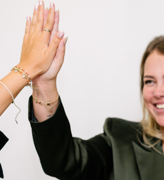 Suzanne high five